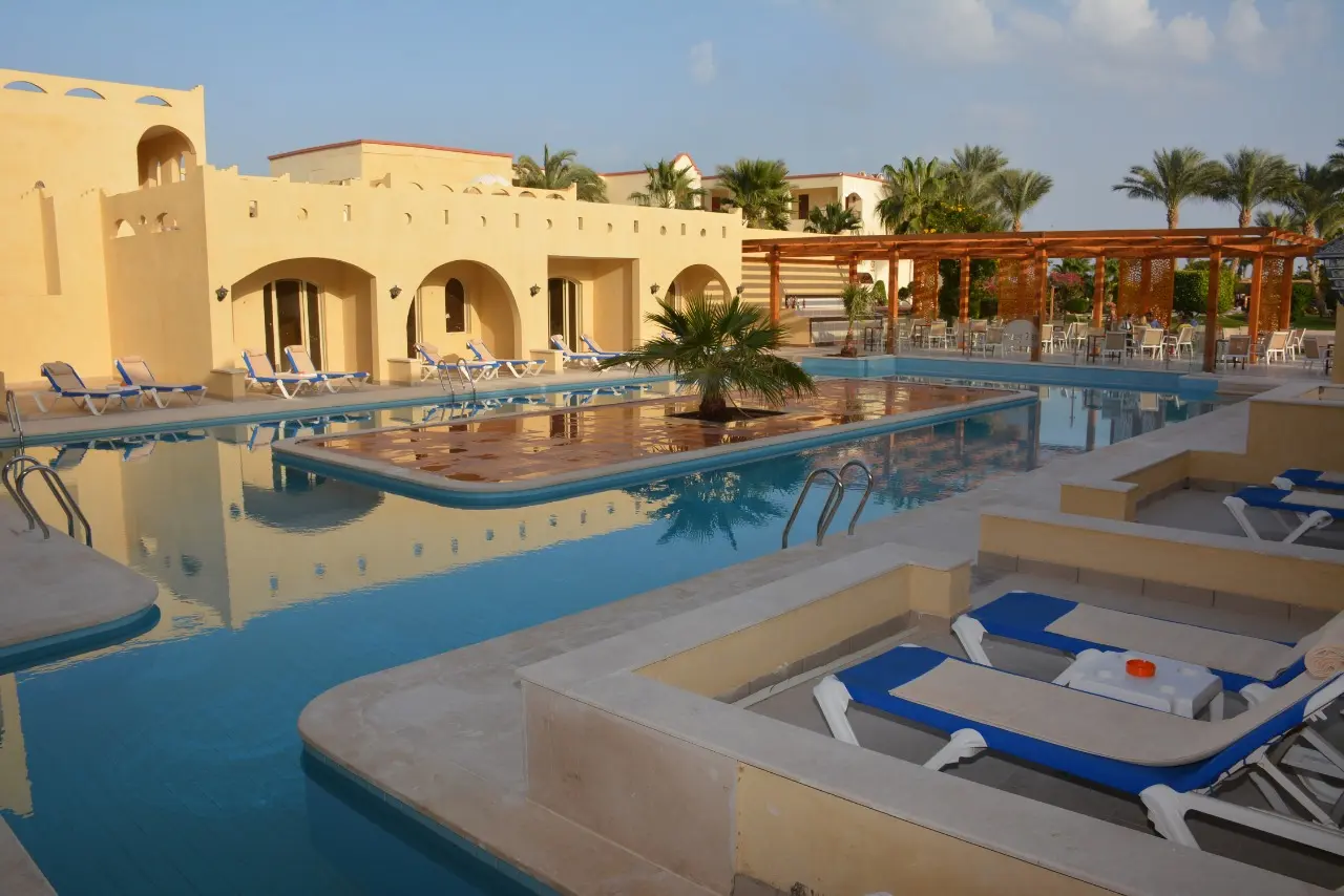 Romance Regency Club (Adults only)